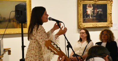 Explosió de música i colors al Museu Carmen Thyssen