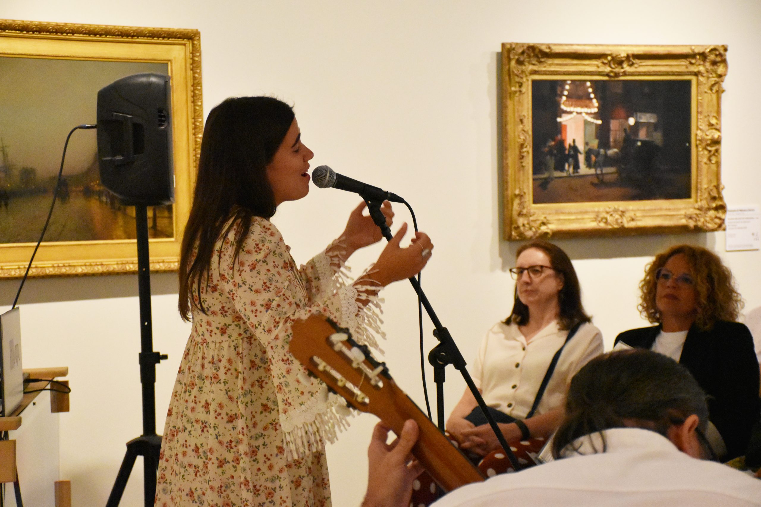 Explosió de música i colors al Museu Carmen Thyssen