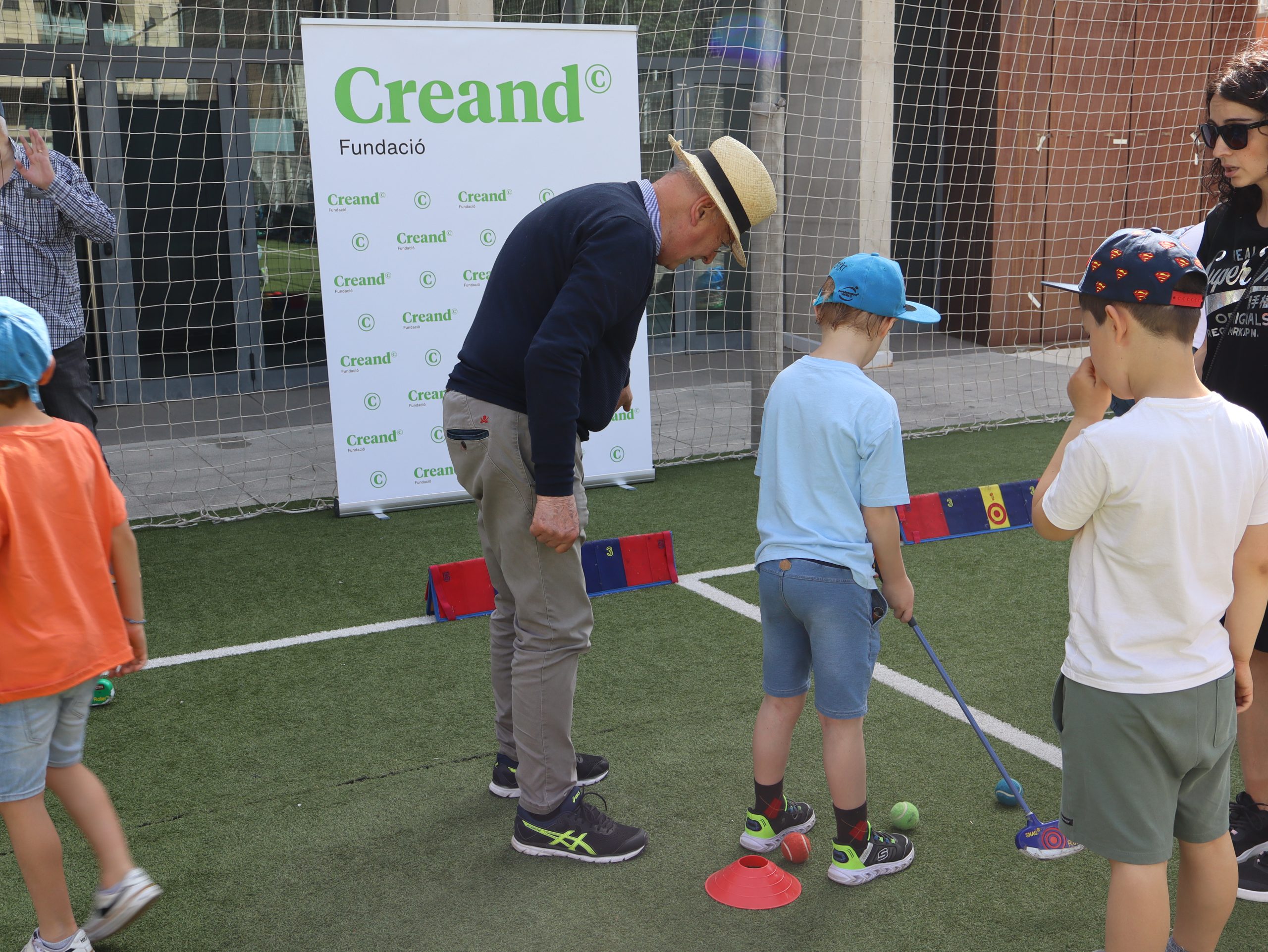 Creand Fundació i la FGA impulsen un projecte de golf entre els infants i la gent gran