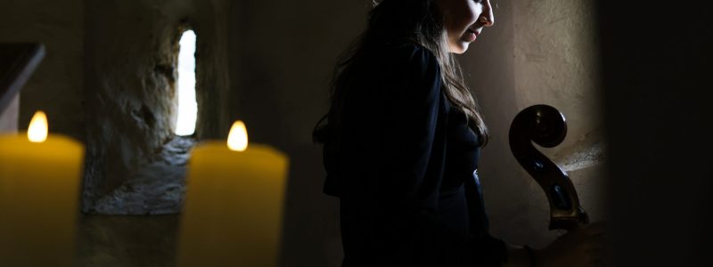 Nits d’estiu als museus · Solo de violoncel amb Paula Gonzàlez de Alaiza Manubens