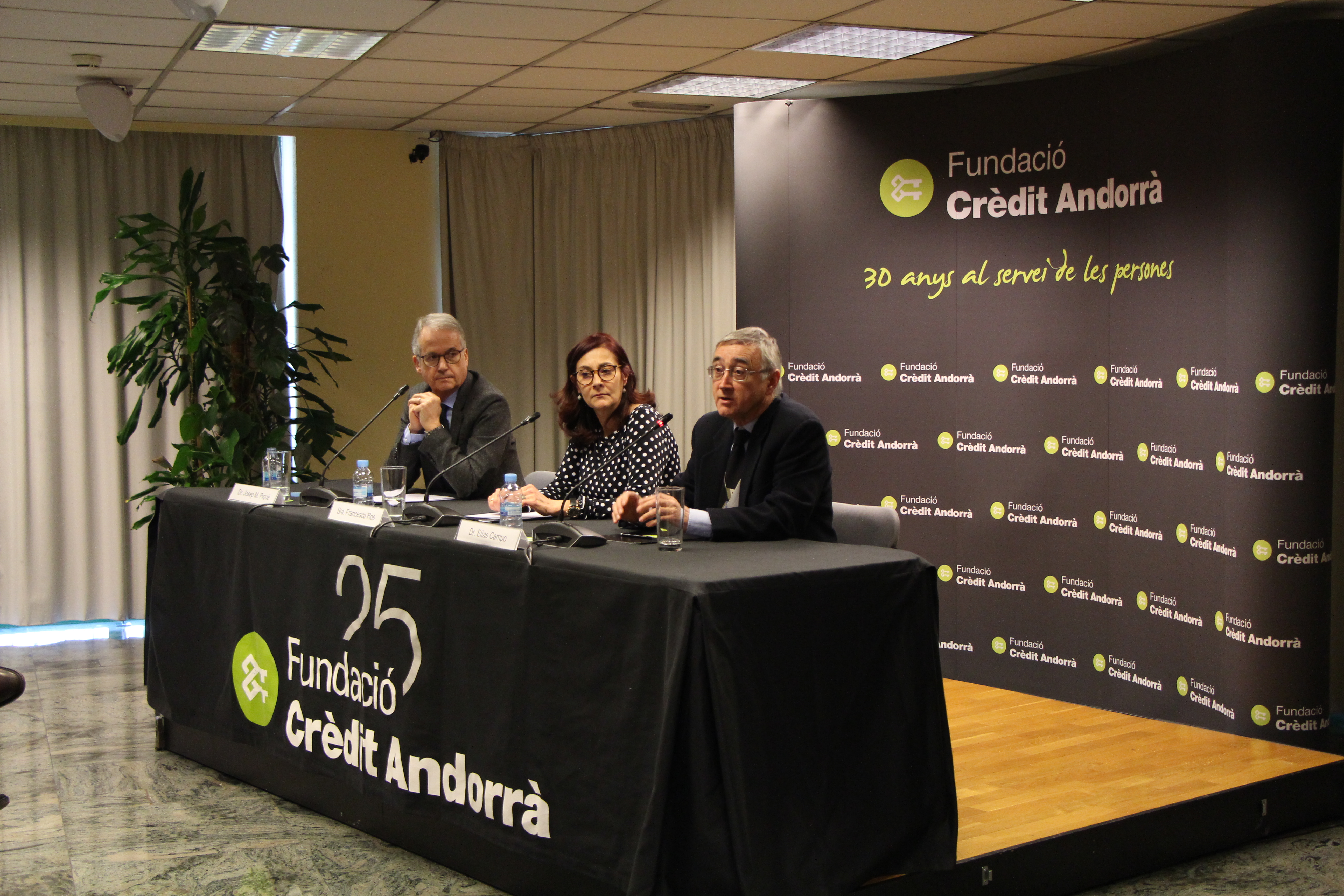Acord entre la Fundació Crèdit Andorrà, el SAAS i la Fundació Clínic per a la Recerca Biomèdica perquè Andorra formi part de la recera en matèria de limfomes i leucèmies